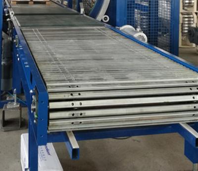 Pallet plate conveyor