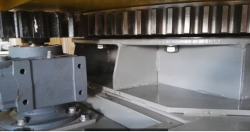 Slew bearing driven Slew bearing driven