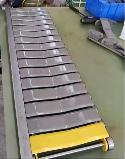 1660575817459315.jpg slat conveyor 2.jpg